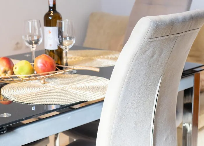 Angela's Escape Lägenhet *